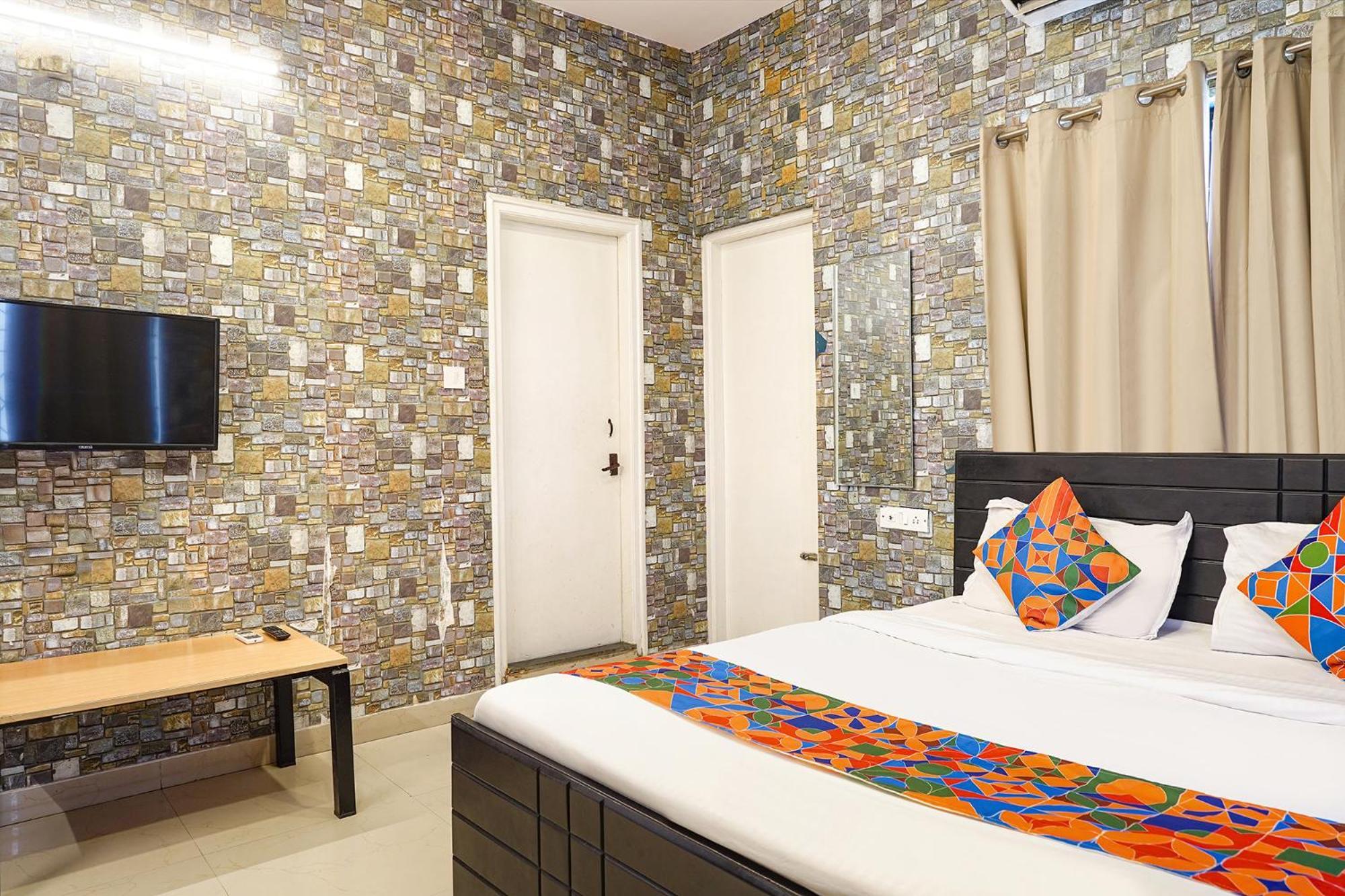 Fabexpress Kings Suites I Bangalore Exterior foto